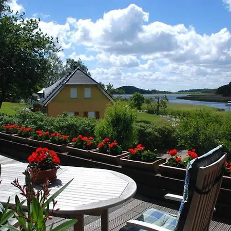 Unterm Reetdach Sandort