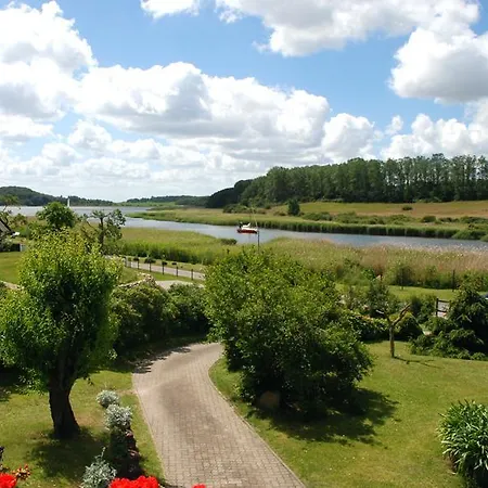 Holiday home Unterm Reetdach Sandort